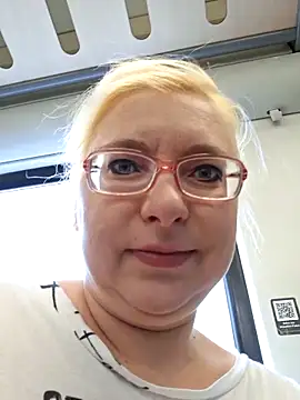 VikaKing online show from 01/06/26, 10:08