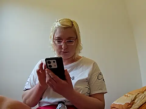 VikaKing online show from 01/14/26, 10:32