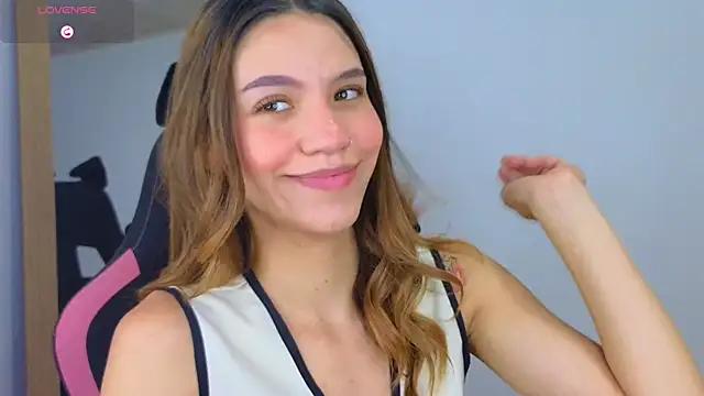 Snapshot of AntonellaaRossii chatting on 07/17/26, 12:56 AntonellaaRossii online show from 07/17/26, 12:56