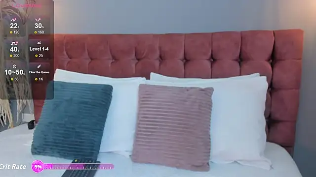 Snapshot of Tania_77_ chatting on 11/24/25, 12:05 Tania 77 online show from 11/24/25, 12:05