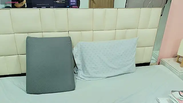 Snapshot of gisell_gomez chatting on 11/14/25, 12:04 gisell gomez online show from 11/14/25, 12:04