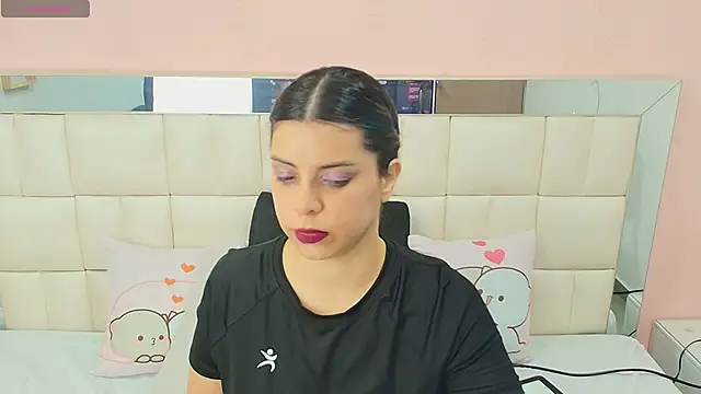 Snapshot of gisell_gomez chatting on 12/14/25, 08:02 gisell gomez online show from 12/14/25, 08:02