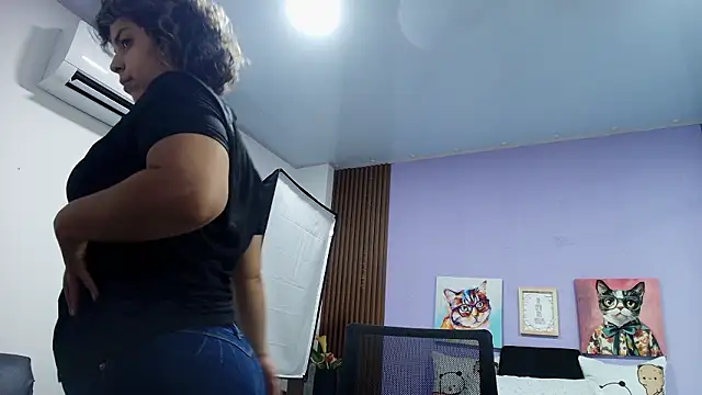 gisell gomez online show from 03/16/26, 08:02