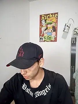Snapshot of Thomasjons_ chatting on 09/09/25, 01:38 Thomasjons  online show from 09/09/25, 01:38