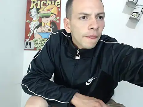 Snapshot of Thomasjons_ chatting on 09/28/25, 03:23 Thomasjons  online show from 09/28/25, 03:23