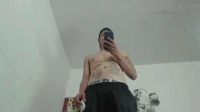 Snapshot of Thomasjons_ chatting on 11/13/25, 03:05 Thomasjons online show from 11/13/25, 03:05