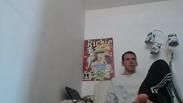 Snapshot of Thomasjons_ chatting on 12/02/25, 06:25 Thomasjons online show from 12/02/25, 06:25