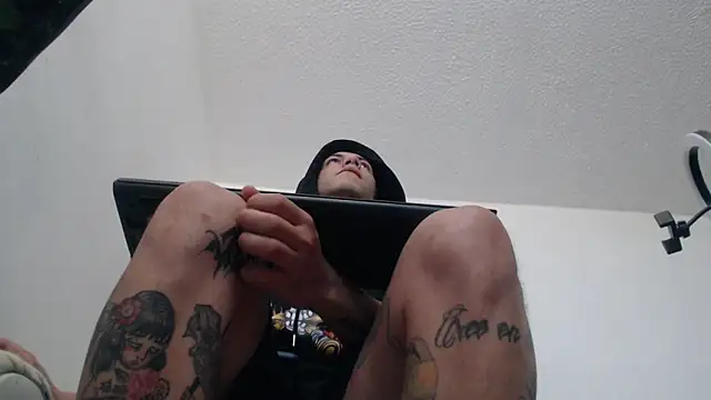 Thomasjons  online show from 01/16/26, 05:39