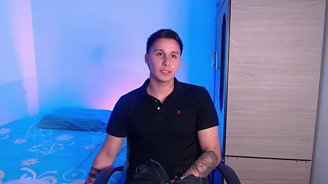 valentinosex1 online show from 09/30/25, 09:20