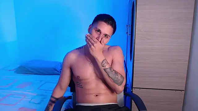 valentinosex1 online show from 10/14/25, 09:15