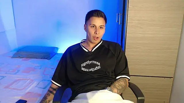 valentinosex1 online show from 02/01/26, 11:03