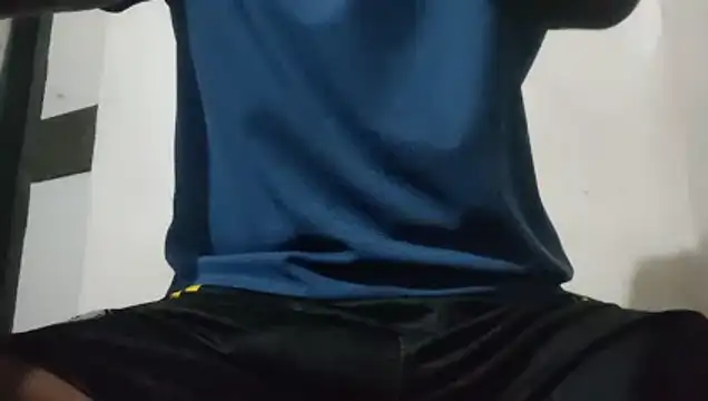 Snapshot of Bullboy8in chatting on 01/19/26, 01:04 Bullboy8in online show from 01/19/26, 01:04