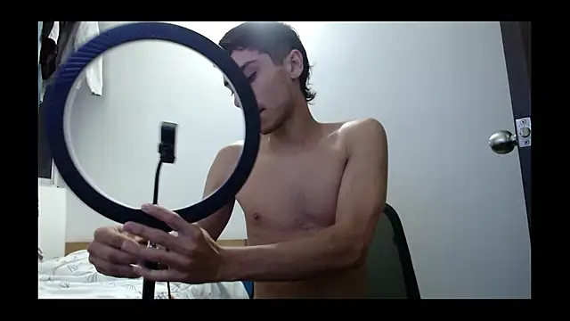 axel davis  online show from 10/03/25, 11:02