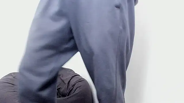 axel davis  online show from 02/09/26, 02:43