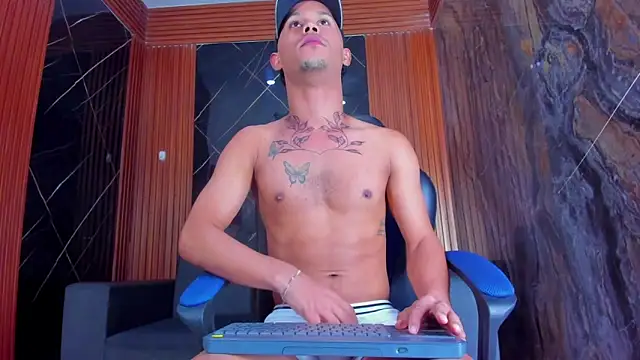 Snapshot of Rick_big chatting on 09/17/25, 12:51 Rick big online show from 09/17/25, 12:51