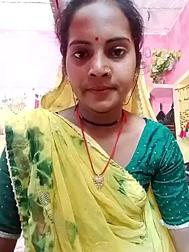 Snapshot of Hot_bbbb chatting on 10/03/25, 06:21 Hot bbbb online show from 10/03/25, 06:21