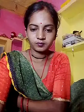 Snapshot of Hot_bbbb chatting on 10/12/25, 05:01 Hot bbbb online show from 10/12/25, 05:01