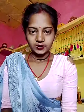 Snapshot of Hot_bbbb chatting on 12/19/25, 10:17 Hot bbbb online show from 12/19/25, 10:17