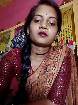 Snapshot of Hot_bbbb chatting on 04/25/26, 03:53 Hot bbbb online show from 04/25/26, 03:53
