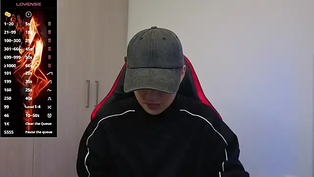 imlaiaaa online show from 12/18/25, 01:44