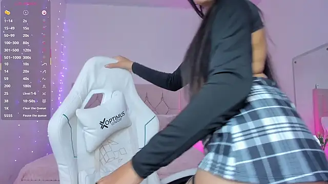 kim dreams18 online show from 10/31/25, 12:00