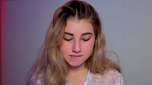 Snapshot of sugarskitty chatting on 11/01/25, 01:18 sugarskitty online show from 11/01/25, 01:18