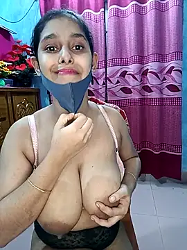 Cute Faria online show from 10/17/25, 05:15