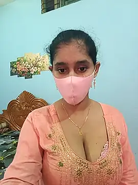 Cute Faria online show from 11/18/25, 03:56