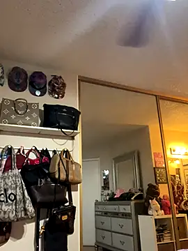 Chicagobabe online show from 09/27/25, 09:36