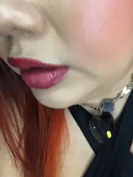 Snapshot of pamelalambert chatting on 04/25/26, 02:36 pamelalambert online show from 04/25/26, 02:36