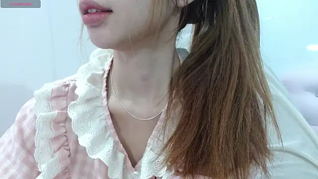 Snapshot of Alina_MissAsian chatting on 10/30/25, 08:38 Alina MissAsian online show from 10/30/25, 08:38