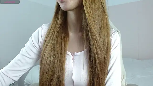 Snapshot of Alina_MissAsian chatting on 11/15/25, 09:39 Alina MissAsian online show from 11/15/25, 09:39