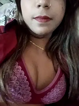 Snapshot of payalsharma95 chatting on 04/24/26, 05:04 payalsharma95 online show from 04/24/26, 05:04