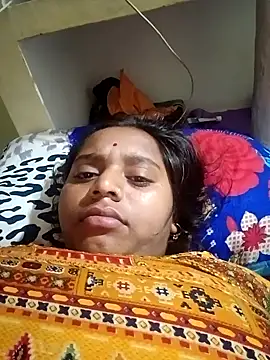 Snapshot of Hot_crety chatting on 11/01/25, 12:45 Hot crety online show from 11/01/25, 12:45