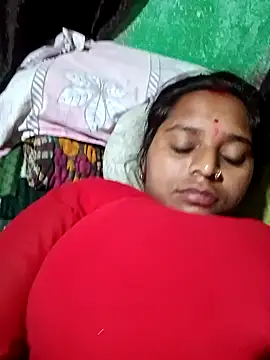 Snapshot of Hot_crety chatting on 11/01/25, 05:48 Hot crety online show from 11/01/25, 05:48