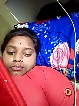 Snapshot of Hot_crety chatting on 11/02/25, 11:29 Hot crety online show from 11/02/25, 11:29