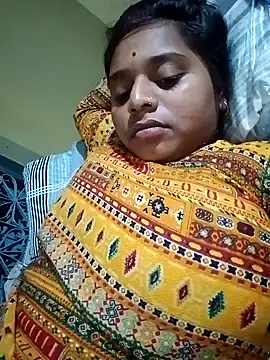 Snapshot of Hot_crety chatting on 11/04/25, 11:53 Hot crety online show from 11/04/25, 11:53