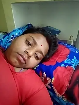 Snapshot of Hot_crety chatting on 11/07/25, 11:49 Hot crety online show from 11/07/25, 11:49