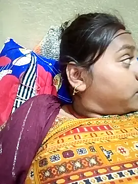 Snapshot of Hot_crety chatting on 11/21/25, 12:26 Hot crety online show from 11/21/25, 12:26