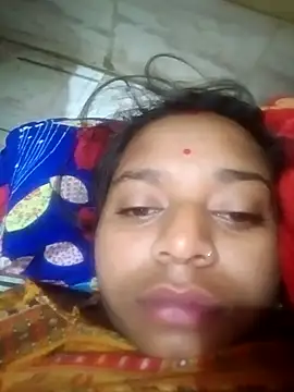 Snapshot of Hot_crety chatting on 11/22/25, 12:31 Hot crety online show from 11/22/25, 12:31