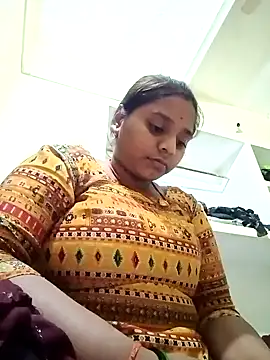 Snapshot of Hot_crety chatting on 11/27/25, 01:24 Hot crety online show from 11/27/25, 01:24