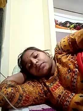 Snapshot of Hot_crety chatting on 12/04/25, 07:28 Hot crety online show from 12/04/25, 07:28