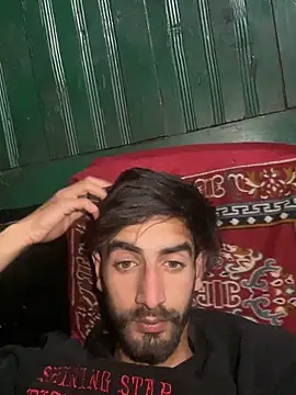 Snapshot of lyath3245 chatting on 03/18/26, 09:45 lyath3245 online show from 03/18/26, 09:45