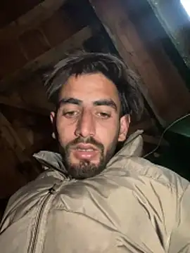 Snapshot of lyath3245 chatting on 03/30/26, 08:04 lyath3245 online show from 03/30/26, 08:04