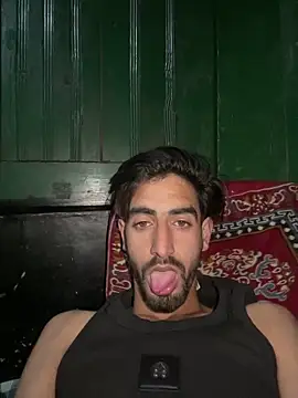 Snapshot of lyath3245 chatting on 04/16/26, 09:50 lyath3245 online show from 04/16/26, 09:50