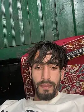 Snapshot of lyath3245 chatting on 04/18/26, 06:39 lyath3245 online show from 04/18/26, 06:39