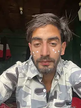 Snapshot of lyath3245 chatting on 04/20/26, 11:24 lyath3245 online show from 04/20/26, 11:24