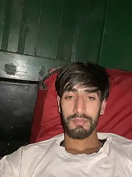 Snapshot of lyath3245 chatting on 04/21/26, 10:12 lyath3245 online show from 04/21/26, 10:12