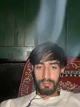 Snapshot of lyath3245 chatting on 04/24/26, 06:10 lyath3245 online show from 04/24/26, 06:10