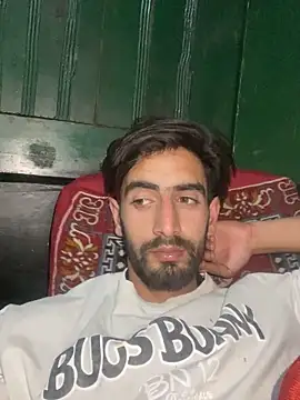 Snapshot of lyath3245 chatting on 04/27/26, 06:39 lyath3245 online show from 04/27/26, 06:39